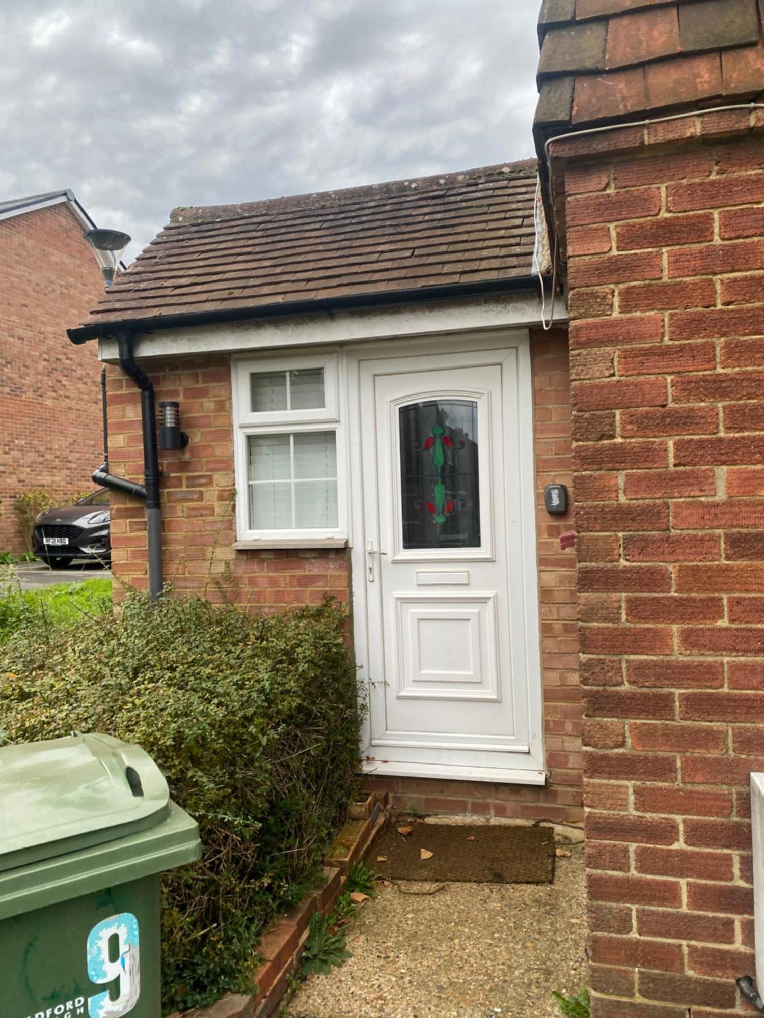 Cosy Apartment With Private Access And Kitchenette In Guildford (Adults Only) Worplesdon Esterno foto